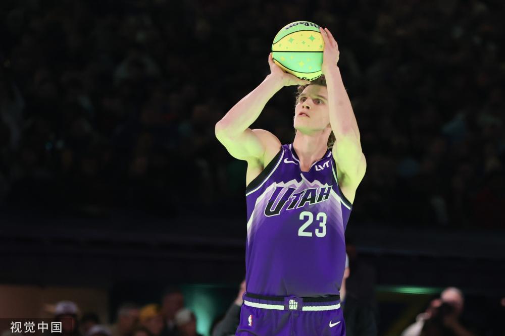 球队的前锋 球队的前锋